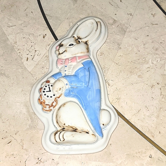ALICE IN WONDERLAND WHITE RABBIT HARTSTONE COOKIE MOLD - Picture 2 of 7